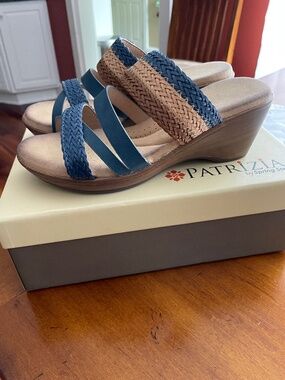 Patriza by Spring Step platform sandals, Blue, tan, & Brown Size 37